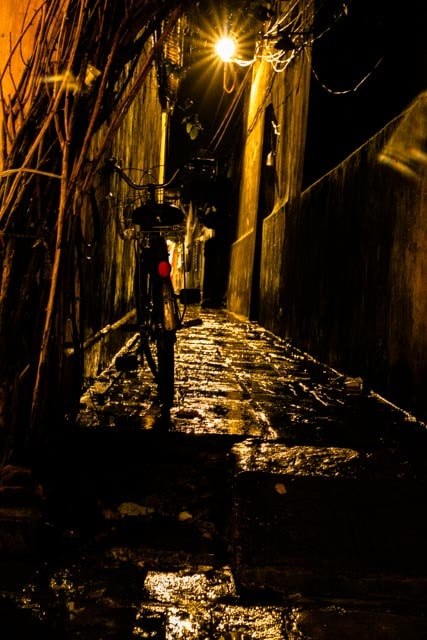 alley