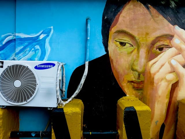 Wall painting and Samsung